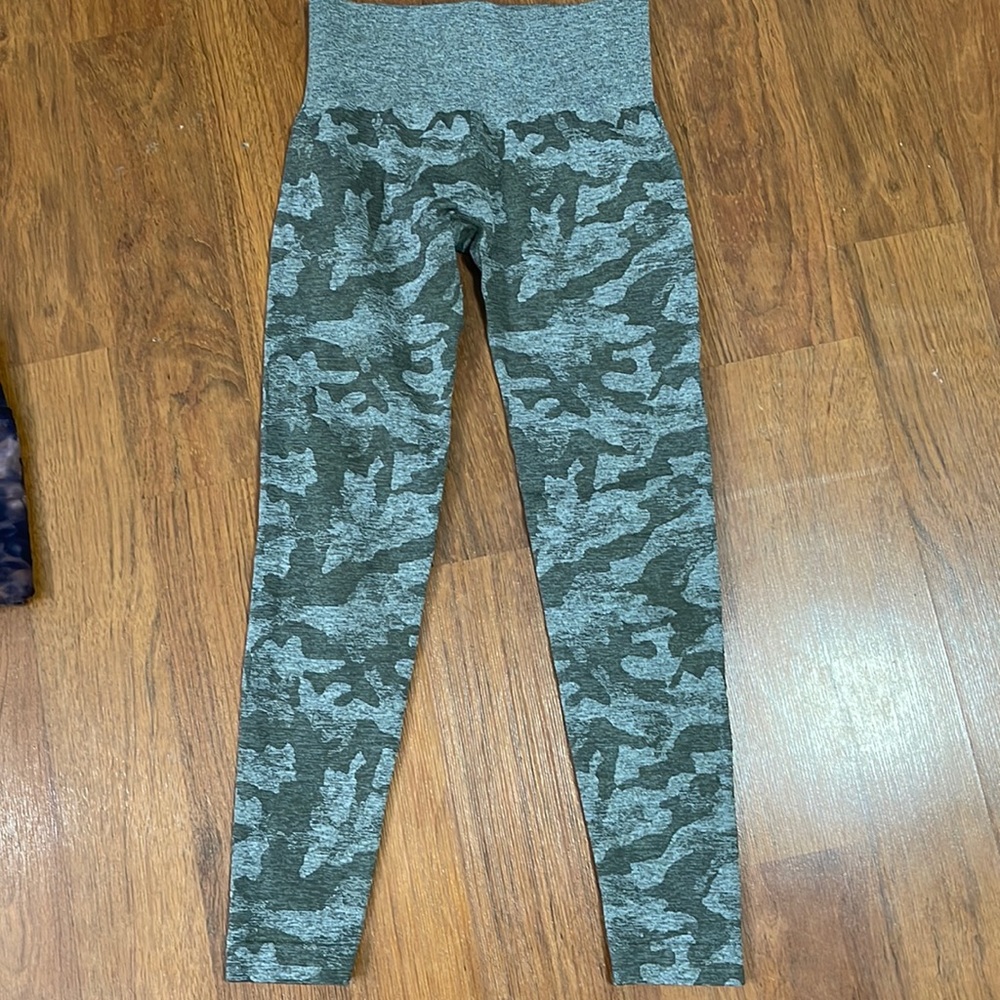 NVGTN  leggings